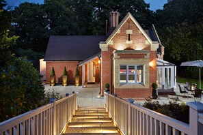 The Gatehouse | Premium bedding, in-room safe, individually furnished, desk