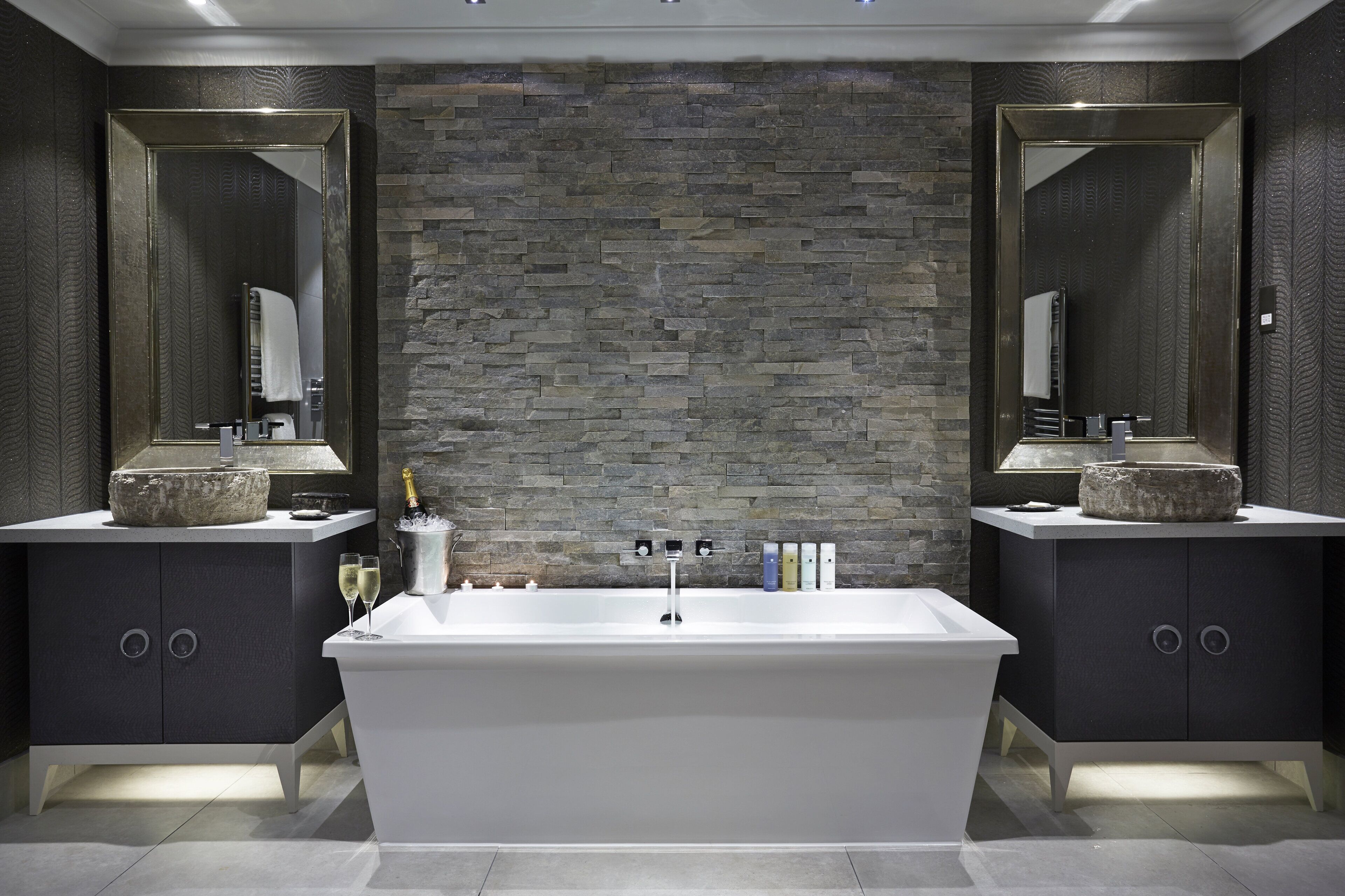 premium bedding, in-room safe, individually furnished, desk