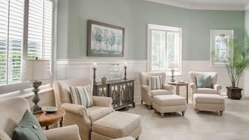 Couples treatment room(s), sauna, steam room, body treatments