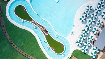 Outdoor pool, pool umbrellas, sun loungers