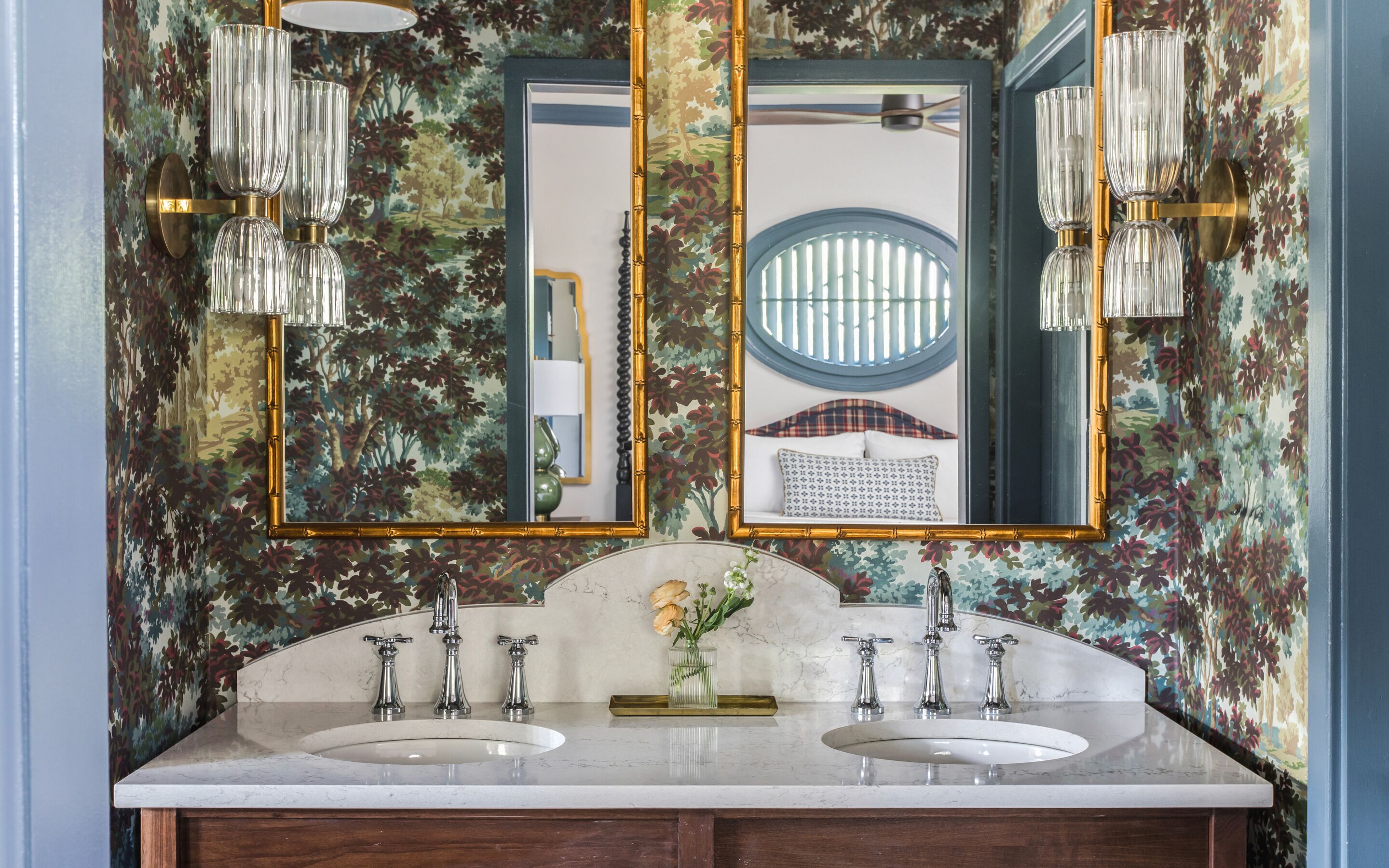 one-bedroom cottage suite - pet friendly | bathroom | shower, designer toiletries, hair dryer, bathrobes