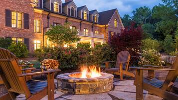 Hochwertige Bettwaren, Pillowtop-Betten, Zimmersafe