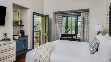 Premium bedding, pillow-top beds, in-room safe, iron/ironing board