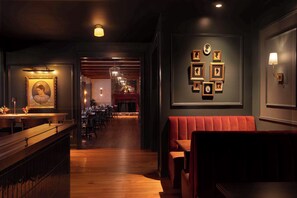 3 Restaurants; Frühstück, Mittagessen und Abendessen werden serviert