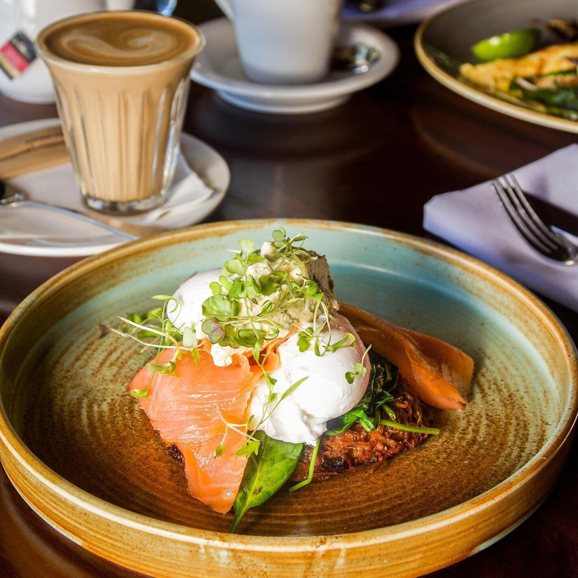 daily full breakfast for a fee