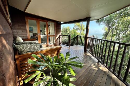 Suite Deluxe, 1 très grand lit, vue plage | Vue de la chambre