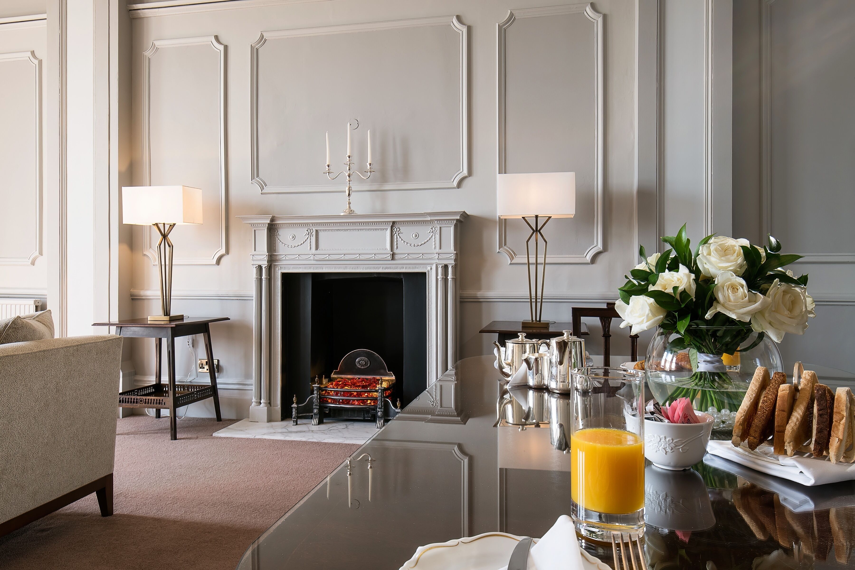 Premium-sengetøj, pengeskab på værelset, individuelt design, skrivebord