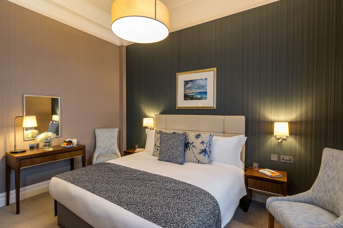 Superior-Zimmer | 1 Schlafzimmer, hochwertige Bettwaren, Zimmersafe, individuell dekoriert
