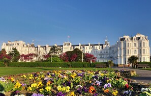 Garden - The Grand Hotel Eastbourne (Eastbourne)