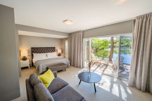 Premium bedding, minibar, in-room safe, soundproofing