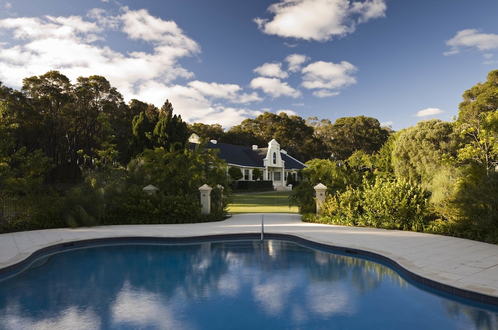 Cape Lodge by null