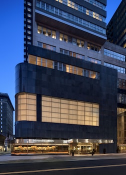 Loews Philadelphia Hotel