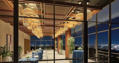 Loews Philadelphia Hotel