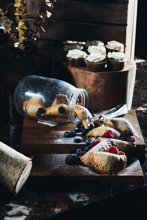 Daily full breakfast for a fee