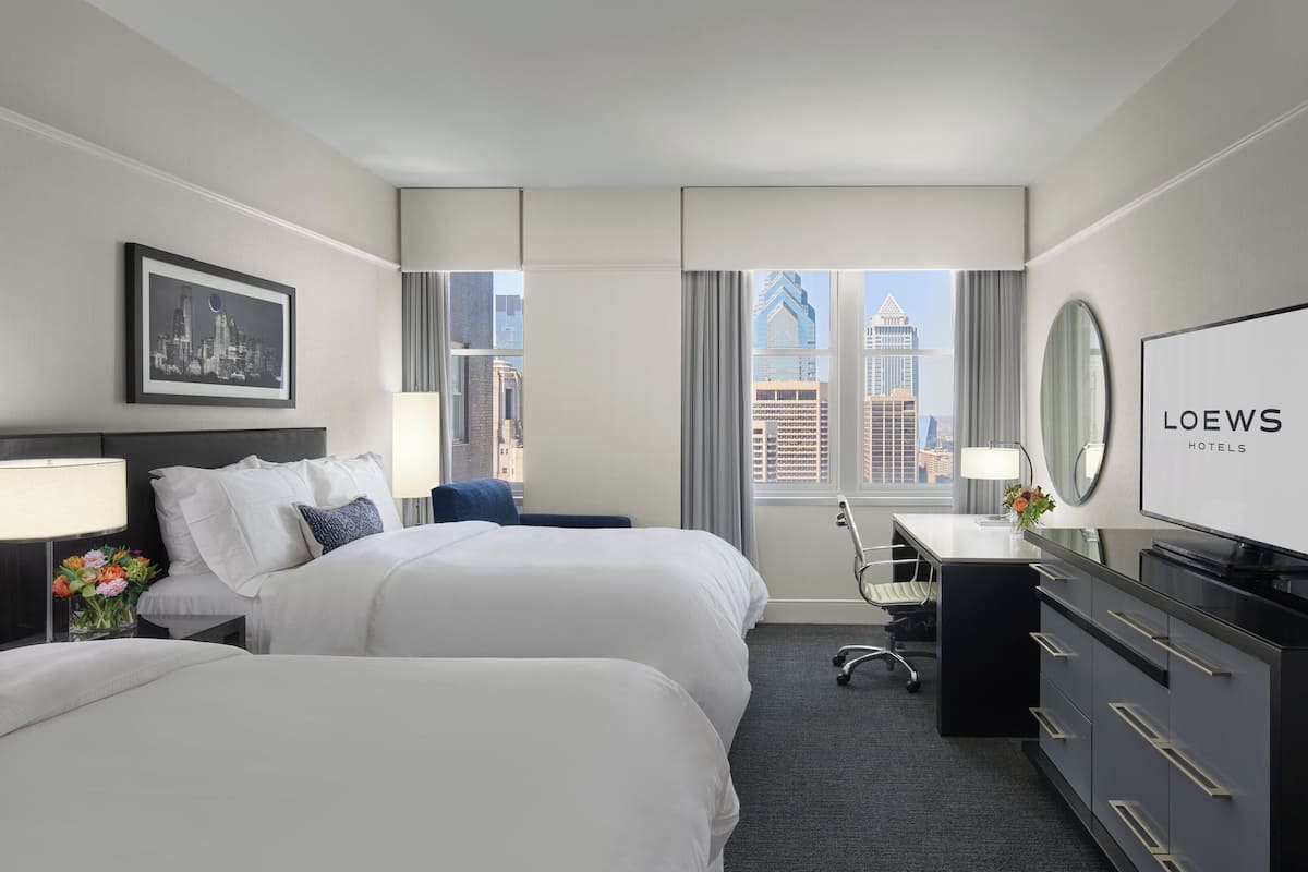 premium bedding, pillow-top beds, in-room safe, desk
