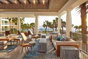 4 bars/lounges, 2 poolside bars, 2 beach bars