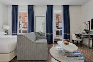 Junior Suite, 1 King Bed, Balcony | Hypo-allergenic bedding, down comforters, minibar, in-room safe
