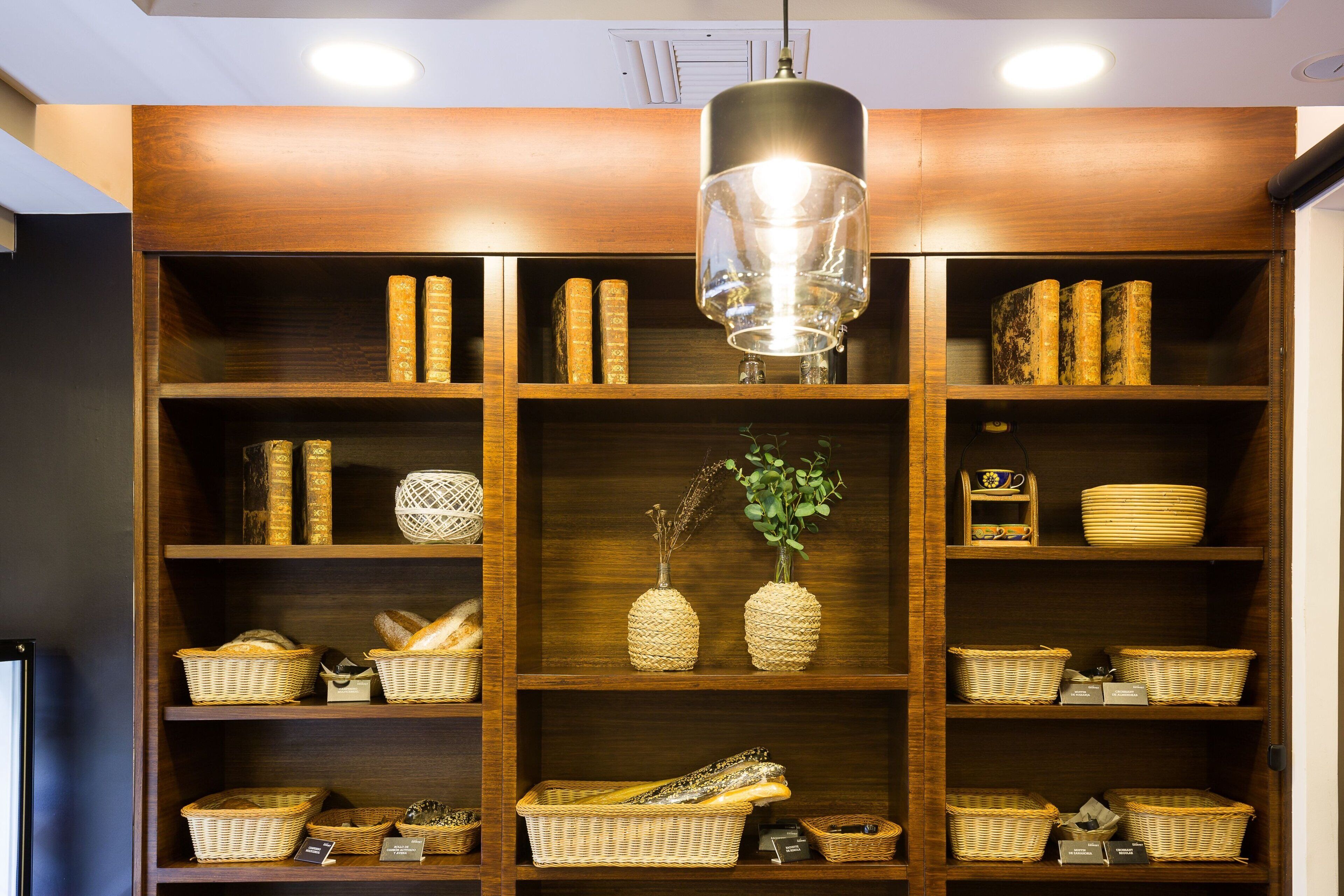 4 restaurants, breakfast, lunch, dinner served; latin american cuisine