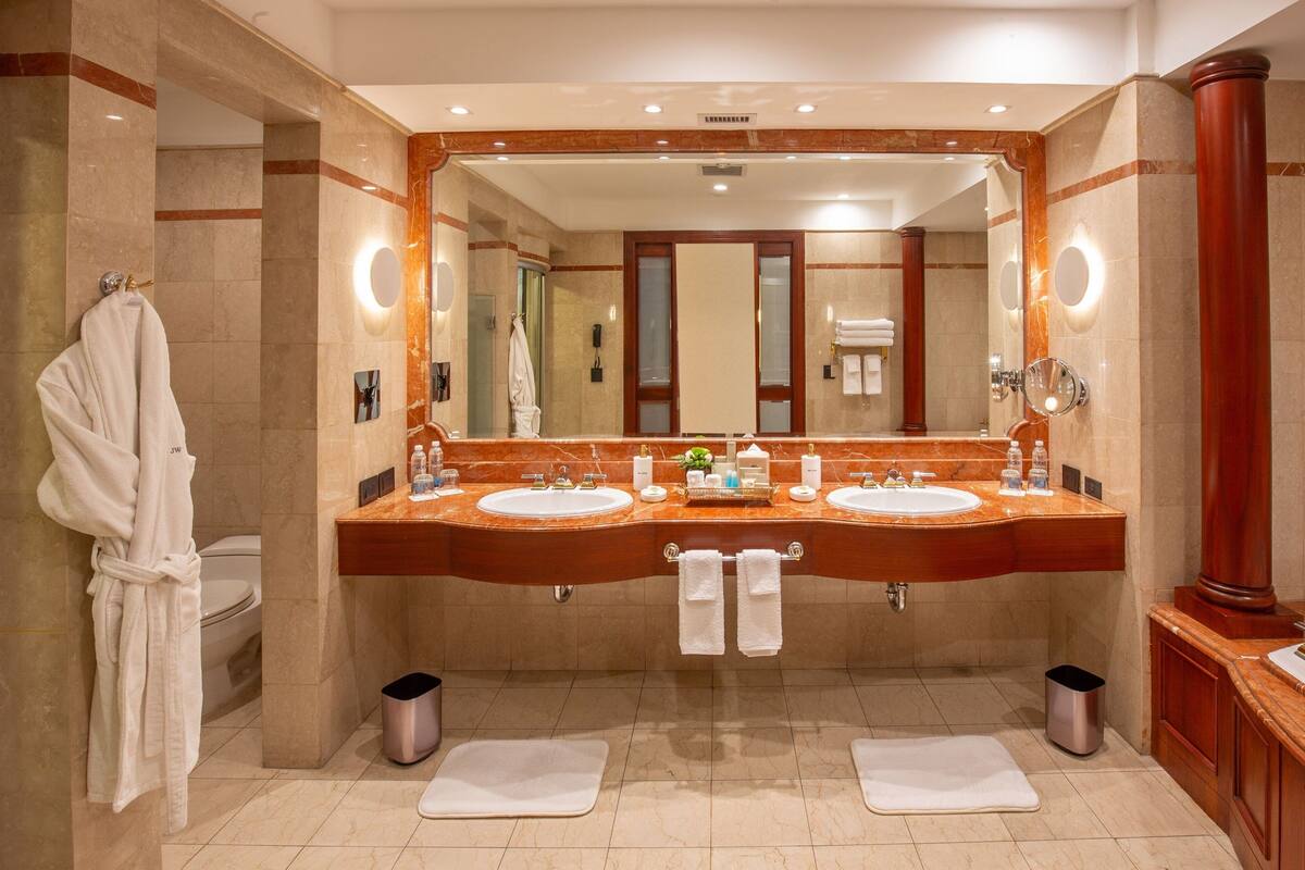 shower, free toiletries, hair dryer, bathrobes