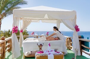 Couples treatment rooms, sauna, Turkish bath, body treatments