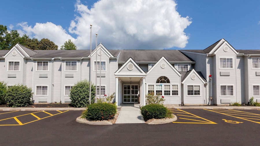 Microtel Inn & Suites by Wyndham Sunbury/Columbus North