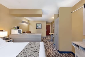 Studio Suite, 1 Queen Bed with Sofa bed, Non Smoking, Kitchen