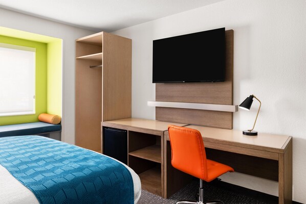 Quarto standard, 1 cama King, para não fumantes, geladeira | Roupas de cama premium, camas com colchões pillow-top