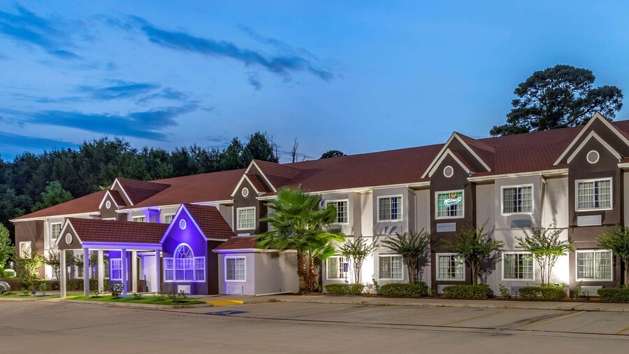 Quality Inn & Suites Longview I-20