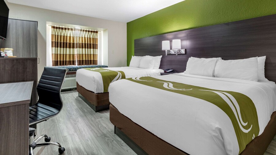 Quality Inn & Suites Longview I-20