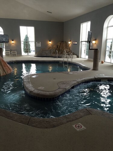 Microtel Inn & Suites by Wyndham Green Bay