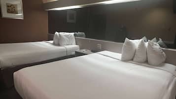 Decoración personalizada, muebles diferentes y escritorio