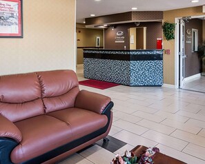 Lobby - Econo Lodge Inn & Suites Natchitoches (Natchitoches)