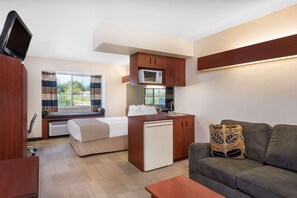 Studio, 1 Queen-Bett, Nichtraucher | Hochwertige Bettwaren, individuell eingerichtet, Schreibtisch