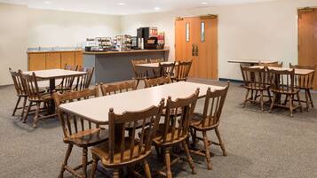 Free daily continental breakfast