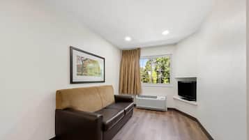 Desk, iron/ironing board, free WiFi, bed sheets