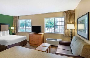 Desk, blackout drapes, iron/ironing board, free WiFi