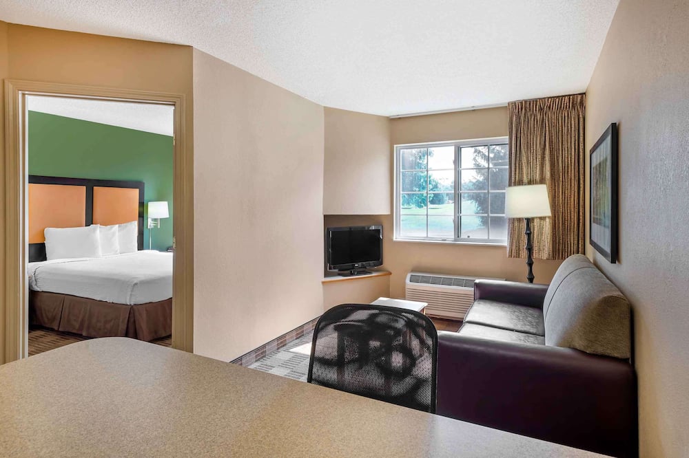 Studio 6 Extended Stay Philadelphia Malvern Swedesford Rd. PA