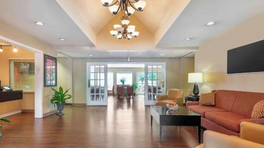 Studio 6 Corporate Extended Stay Philadelphia Malvern Swedesford Rd. PA
