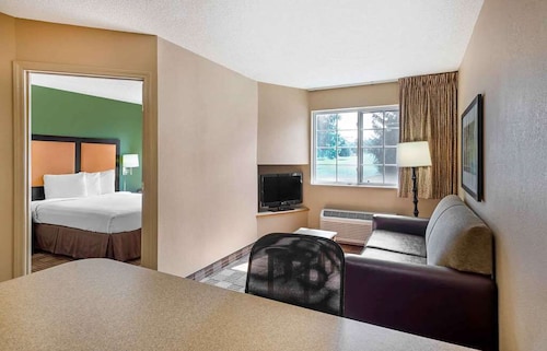 Studio 6 Corporate Extended Stay Philadelphia Malvern Swedesford Rd. PA