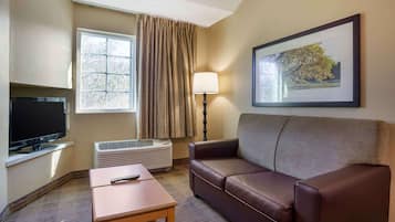 Suite, 1 Queen Bed with Sofa bed, Non Smoking