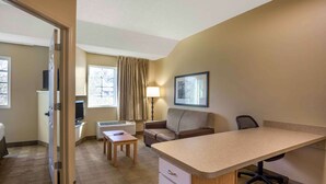 Suite, 1 Queen Bed with Sofa bed, Non Smoking - Extended Stay America Suites - Charleston - Airport (North Charleston)