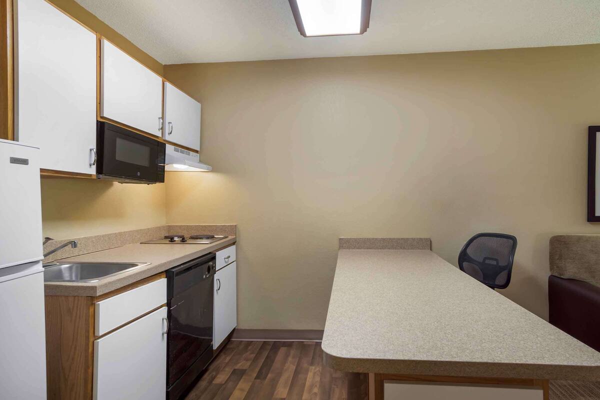 fridge, microwave, stovetop