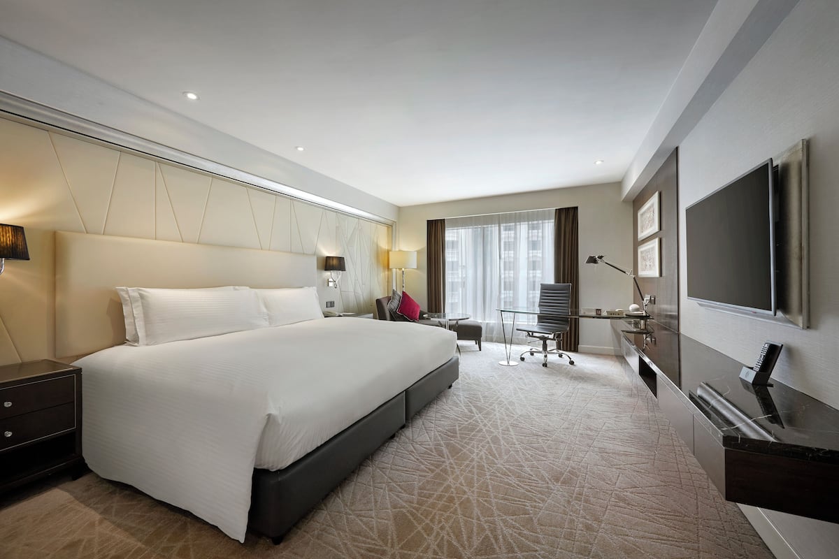 Classic Room, 1 King Bed, City View (Super King)