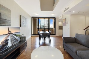 Executive-Zimmer, 3 Schlafzimmer | Wohnbereich