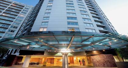 Quay West Suites Melbourne