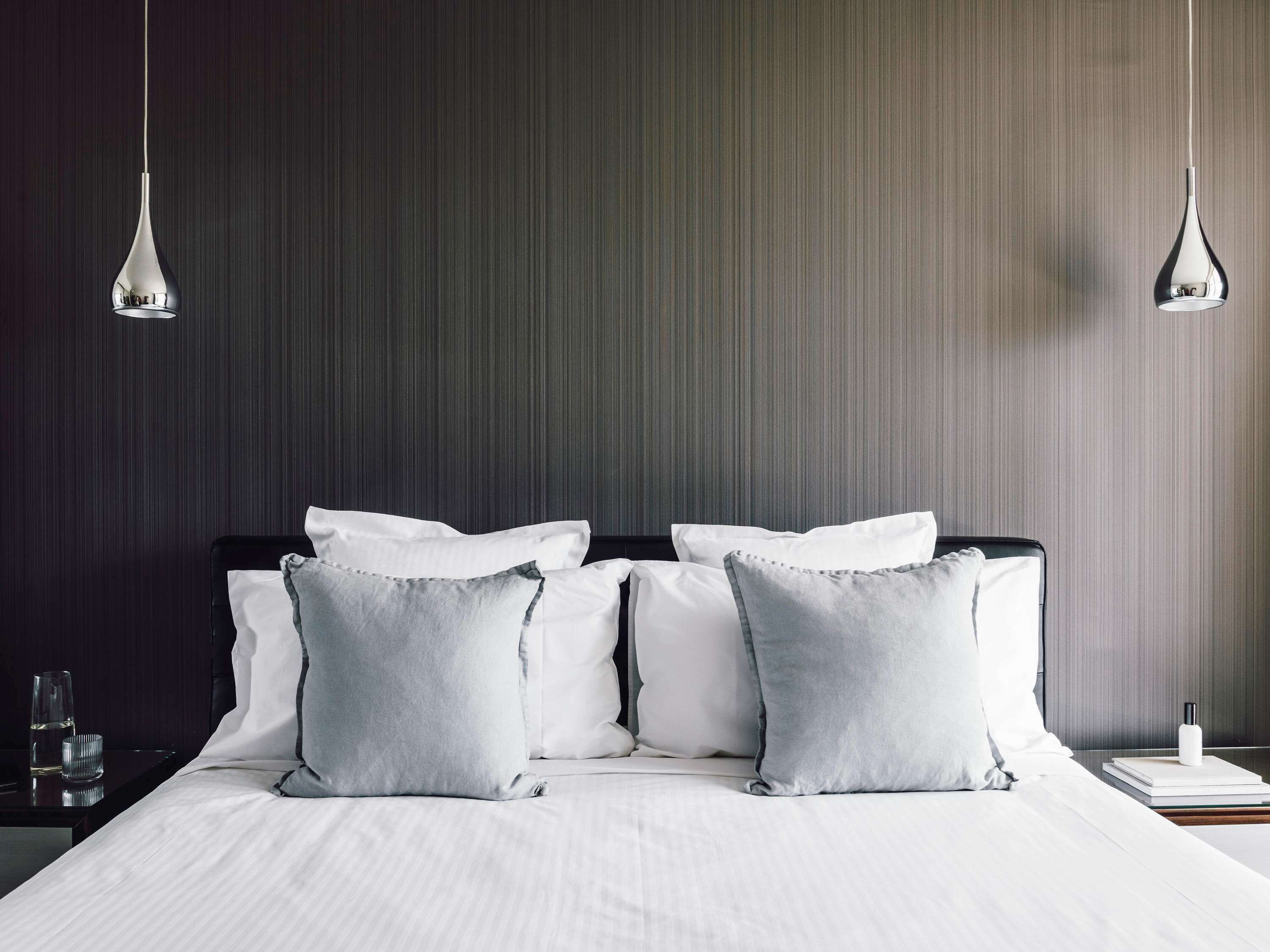 Quay West Suites Melbourne — image 6