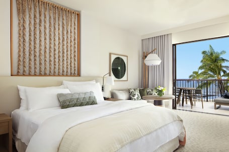 Premium bedding, minibar, in-room safe, iron/ironing board. Mauna Lani, Auberge Collection