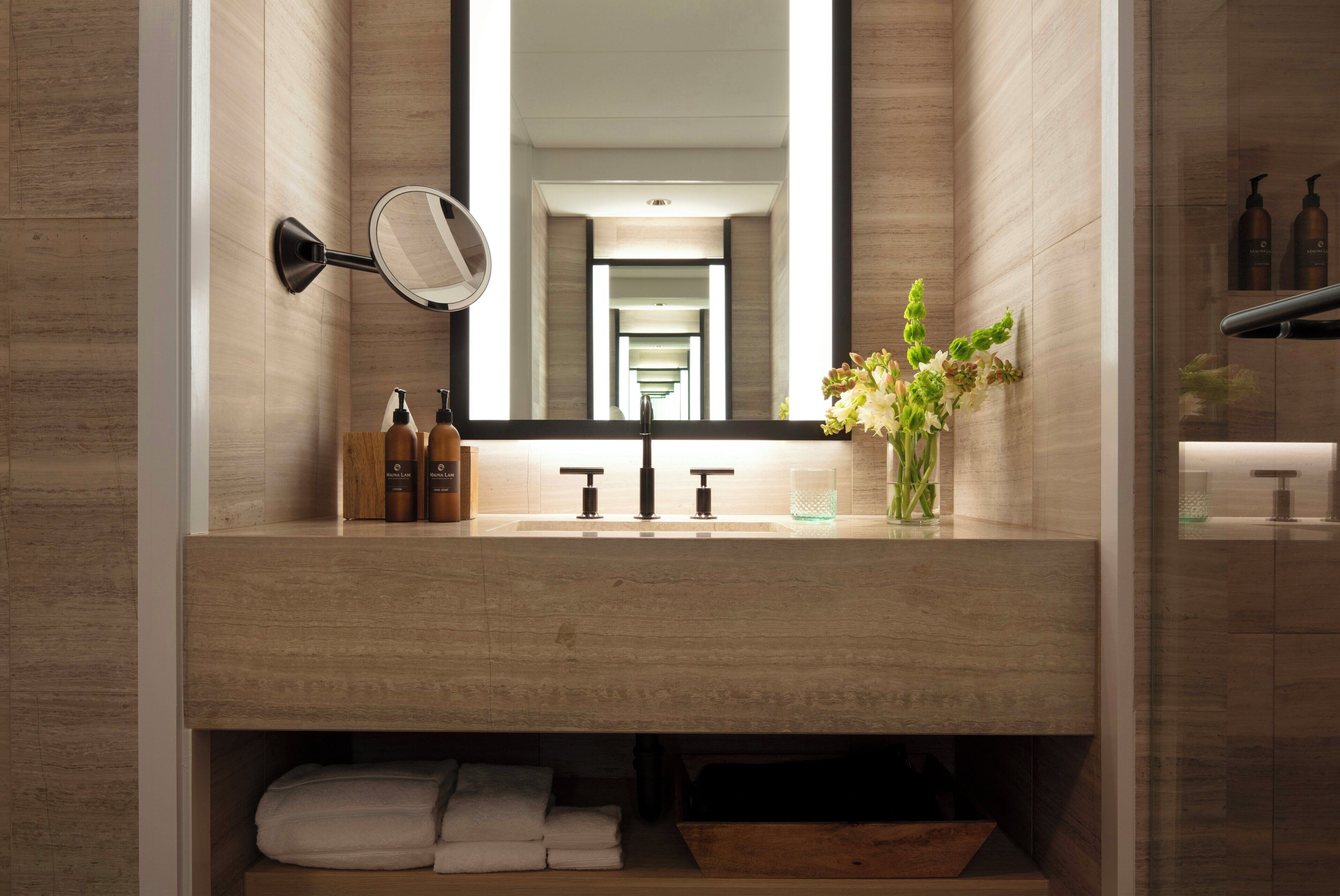 Premium bedding, minibar, in-room safe, iron/ironing board