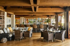 2 restaurants, breakfast, lunch, dinner served; Mediterranean cuisine