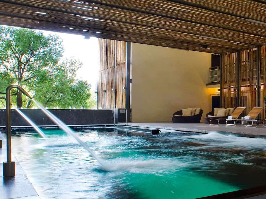 Indoor pool, pool loungers